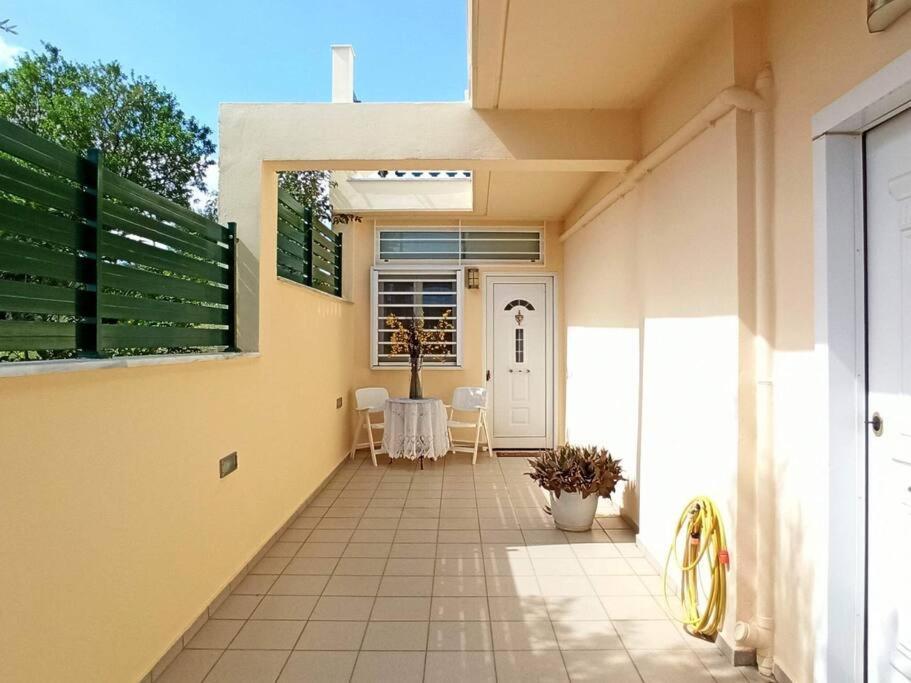 Takis & Machi House Apartment ราฟีนา ภายนอก รูปภาพ