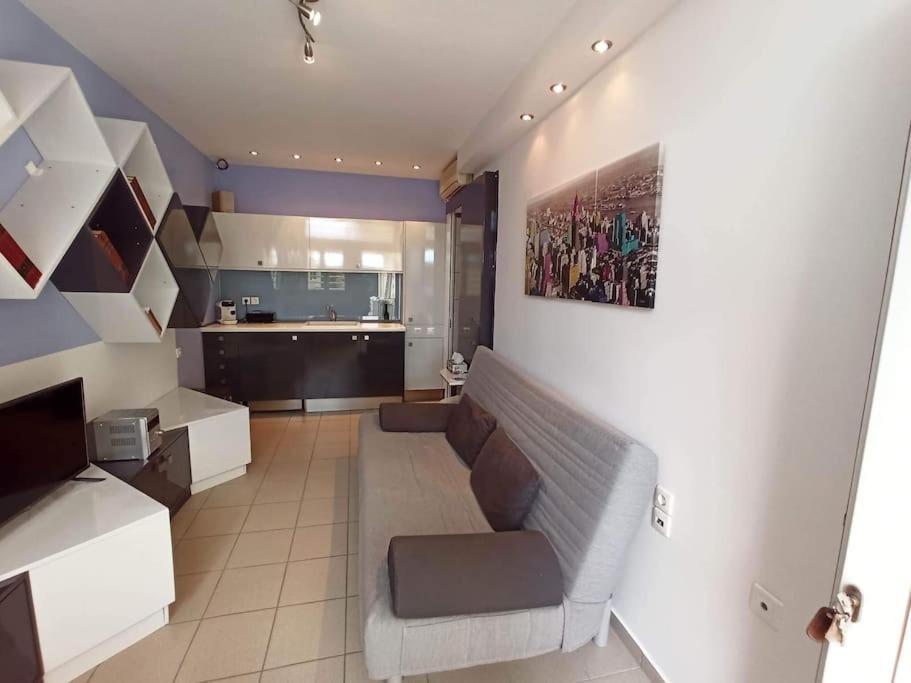 Takis & Machi House Apartment ราฟีนา ภายนอก รูปภาพ