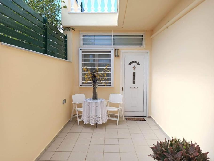 Takis & Machi House Apartment ราฟีนา ภายนอก รูปภาพ